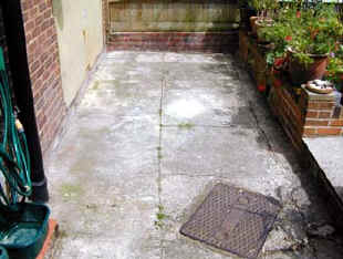 A typical scenaria when deciding for deck or patio.